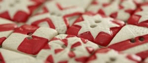red-white-buttons